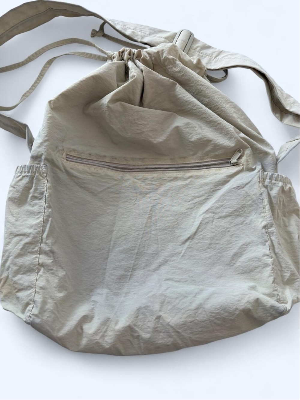 UNIQLO drawstring nylon shoulder bag - Picture 2 of 6
